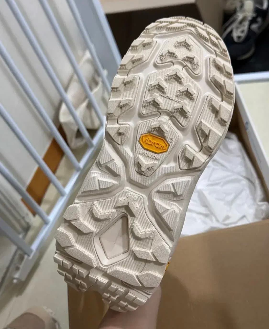 호카 카하2 고어텍스 쉬프팅 샌드 에그녹 235 상품이미지2