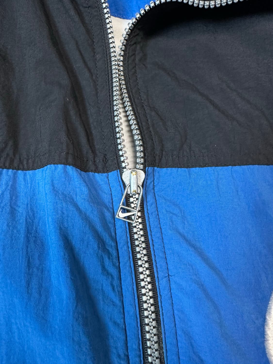 나이키 빈티지 바람막이 L 상품이미지3