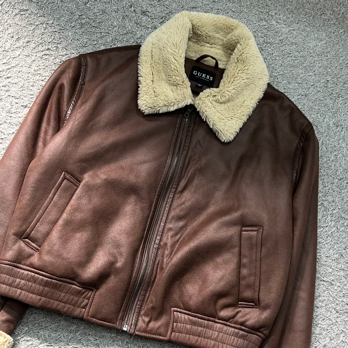 [우먼100] 게스 무스탕 상품이미지1