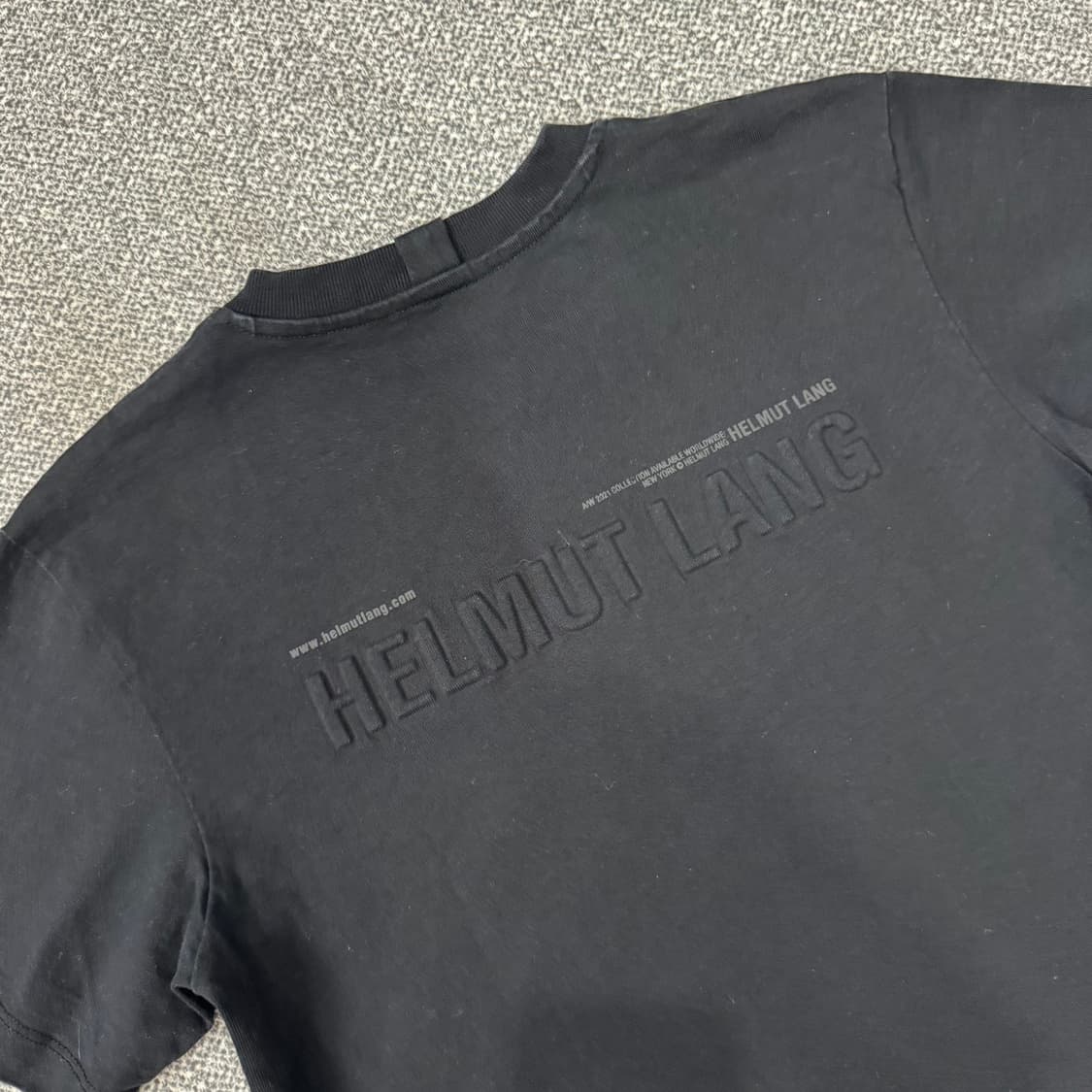 헬무트랭 엠보싱 반팔 상품이미지5