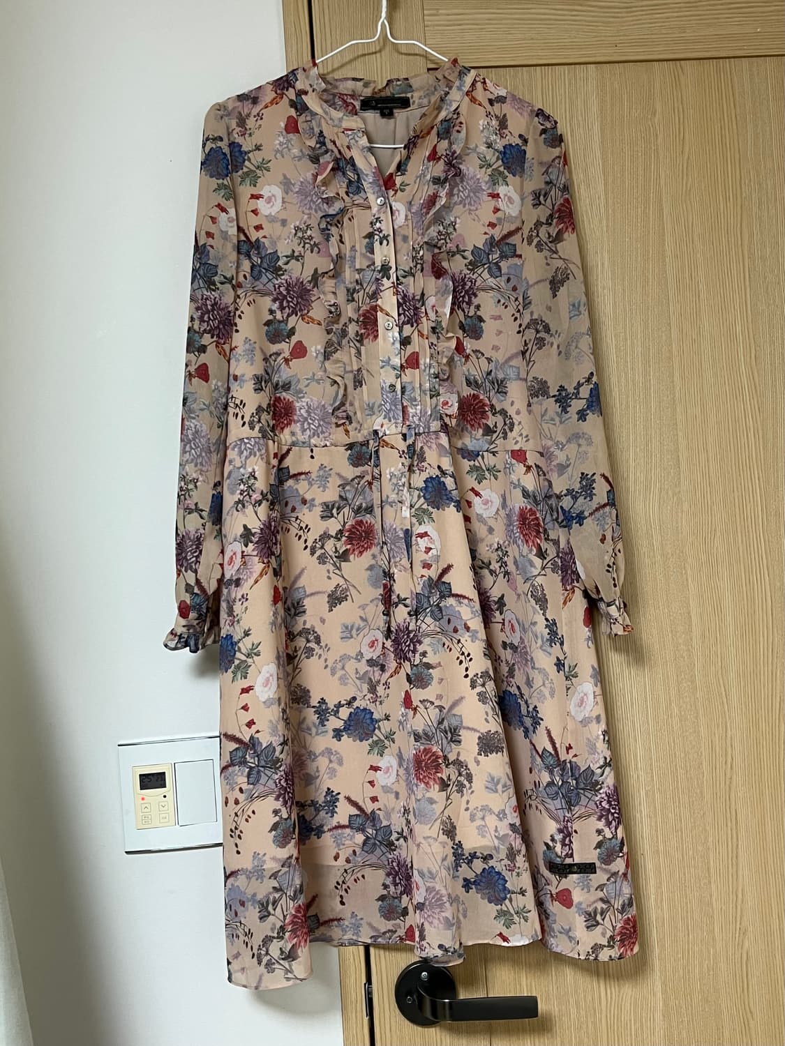 써스데이 아일랜드 플라워 쉬폰 원피스 상품이미지3