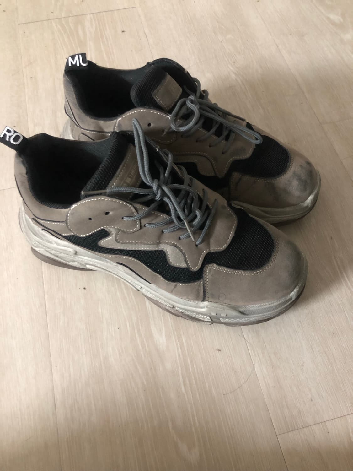 신을 때 발이 편안한 무로 보타곤 275 사이즈 상품이미지1