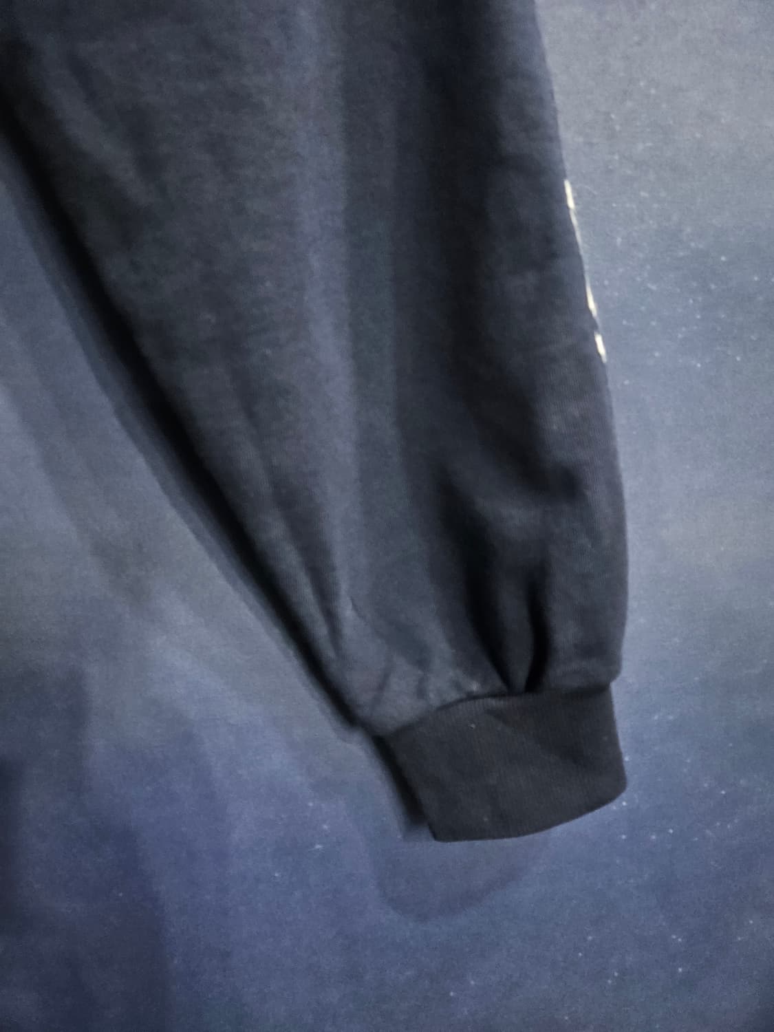 로맨틱크라운 네이비컬러 남성 오버핏 105~110 포켓 맨투맨  상품이미지5