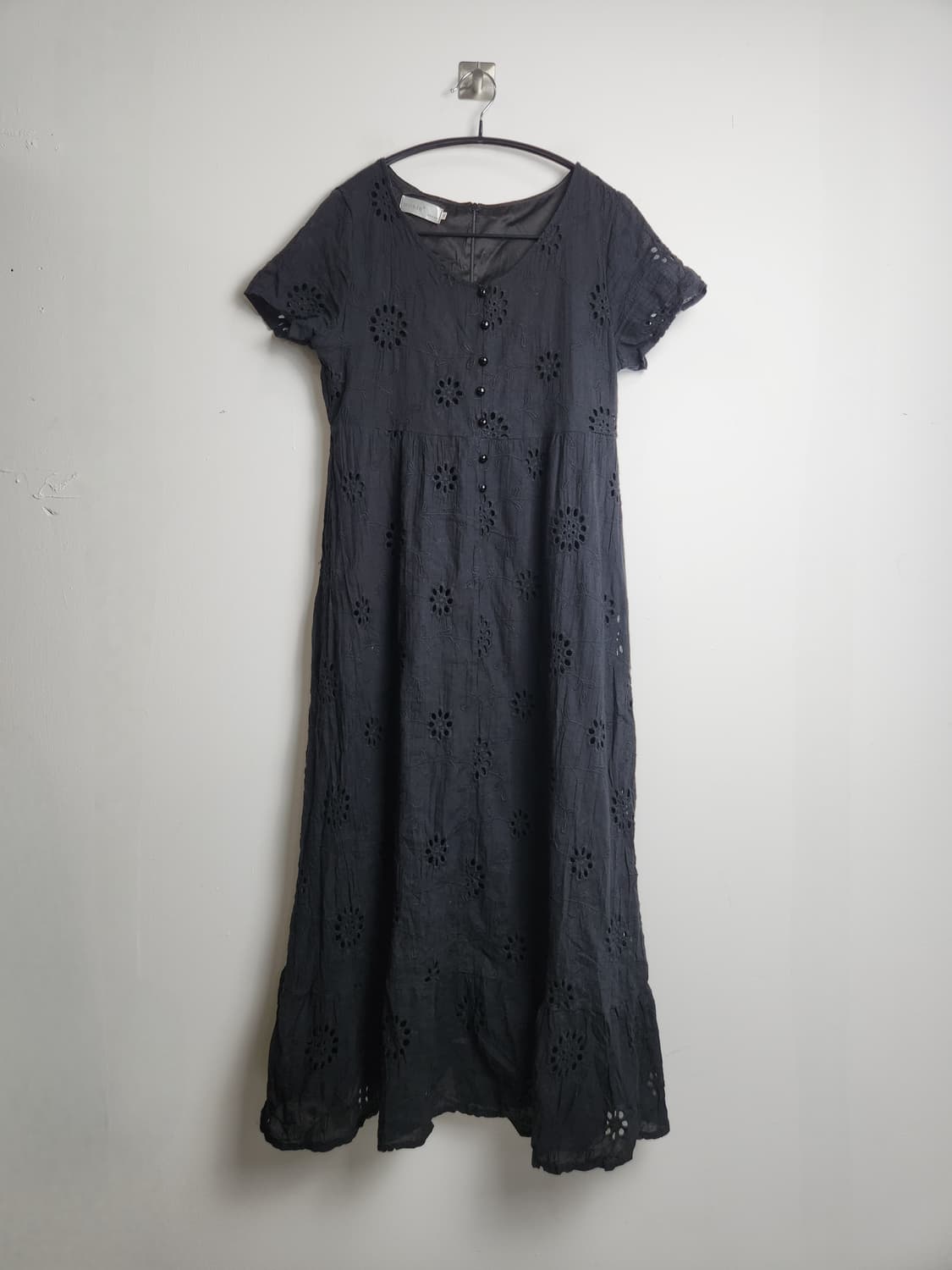 펀칭 자수 맥시 롱 원피스 상품이미지7