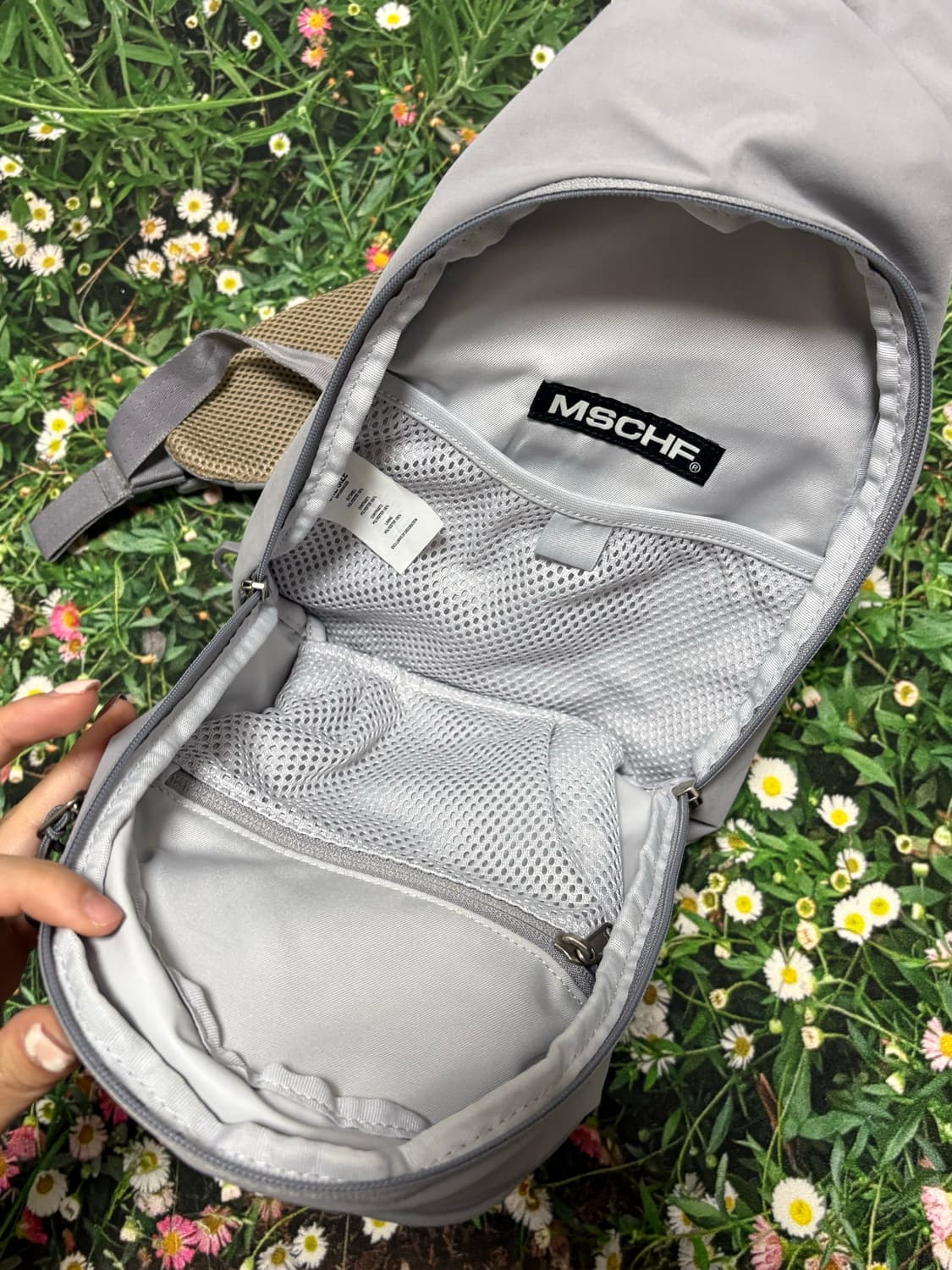 미스치프 룸버스 포켓 슬링백 상품이미지2