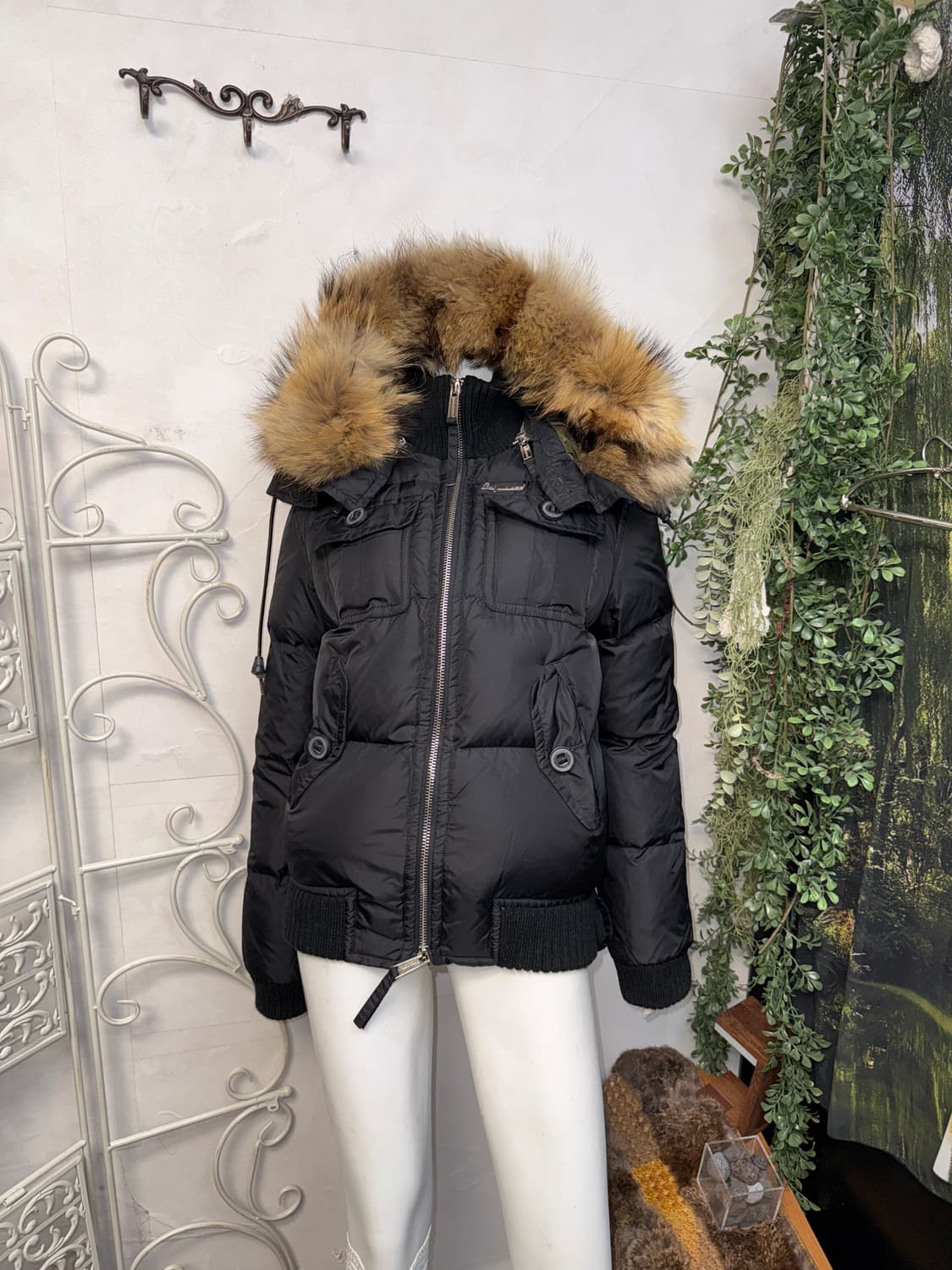 Dsquared 2 Coal Miner Raccoon Fur 패딩  상품이미지7