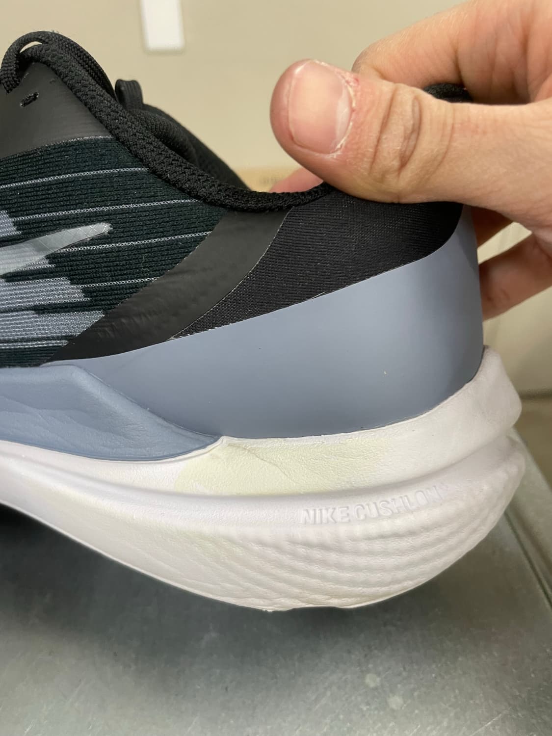 나이키 에어 윈플로 9 블랙 화이트 280 상품이미지9