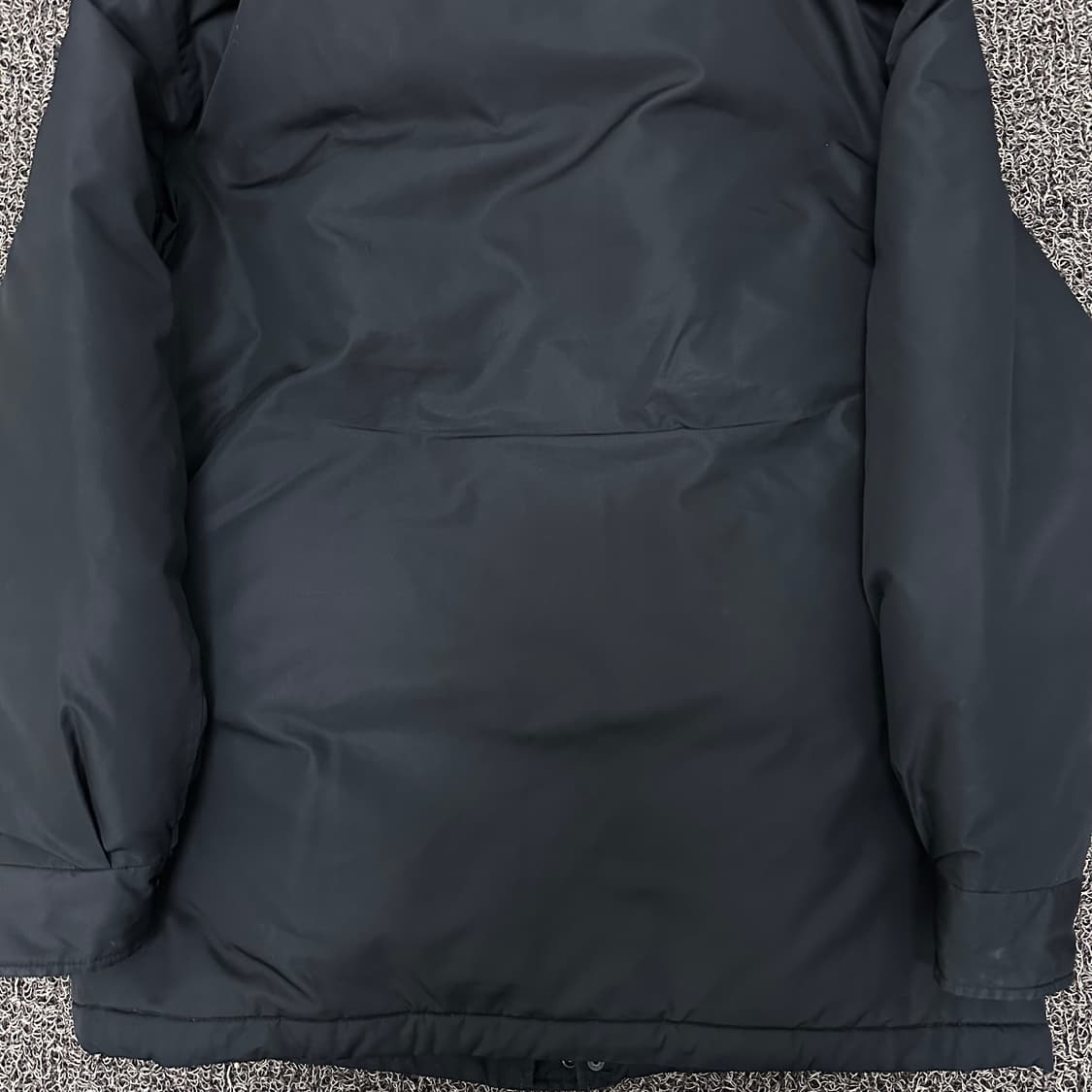 입생로랑 구스다운 패딩 점퍼 블랙 95(M) 상품이미지6