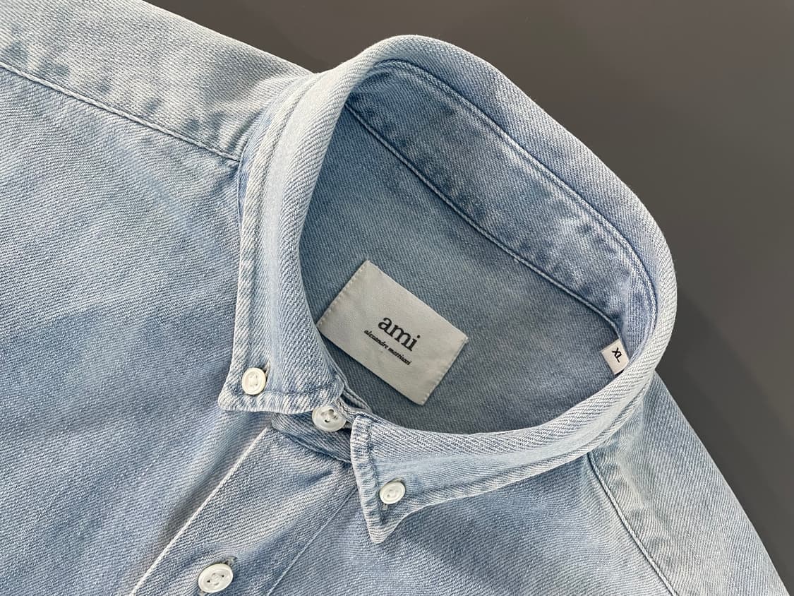 AMI 아미 스몰 하트 자수 로고 데님 셔츠 상품이미지9