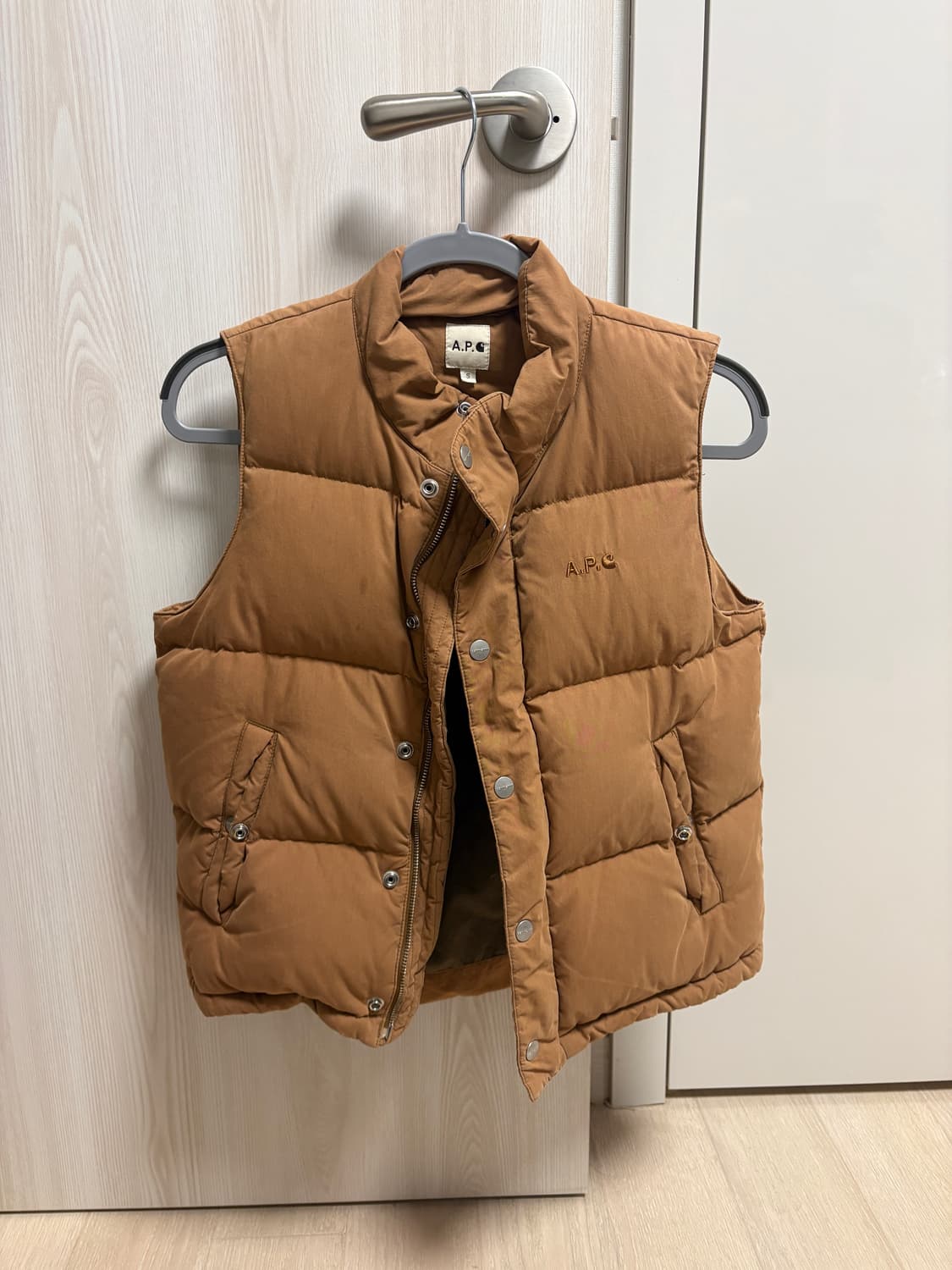 A.P.C X 칼하트 우먼스 조끼패딩 S 상품이미지2