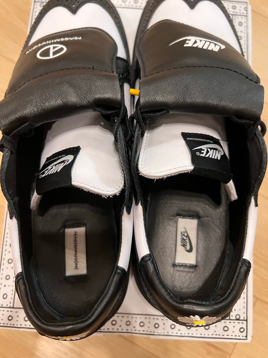 나이키 피스마이너스원 권도1 블랙 판매합니다 상품이미지4