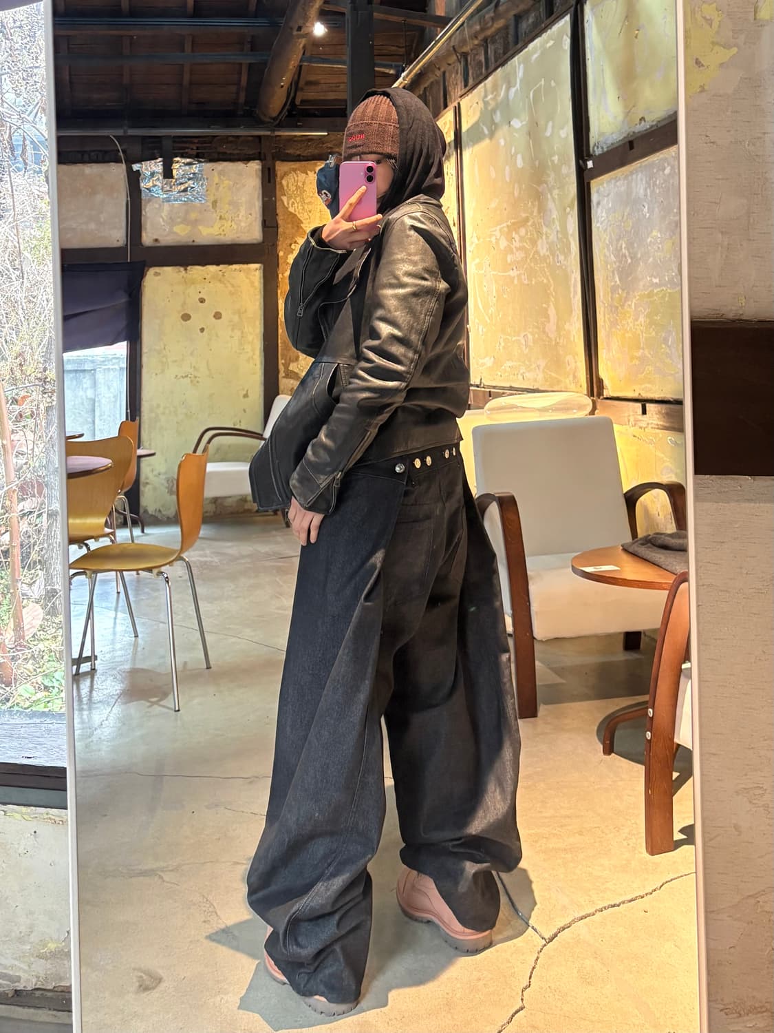 블랙 백버튼 데님 팬츠  상품이미지2