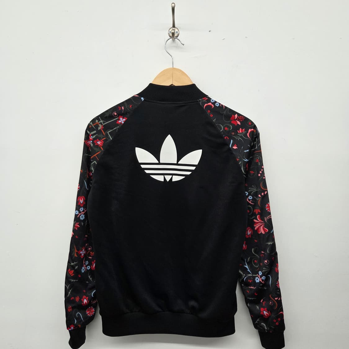 아디다스져지 블랙 플라워 트랙탑 여성s 상품이미지6