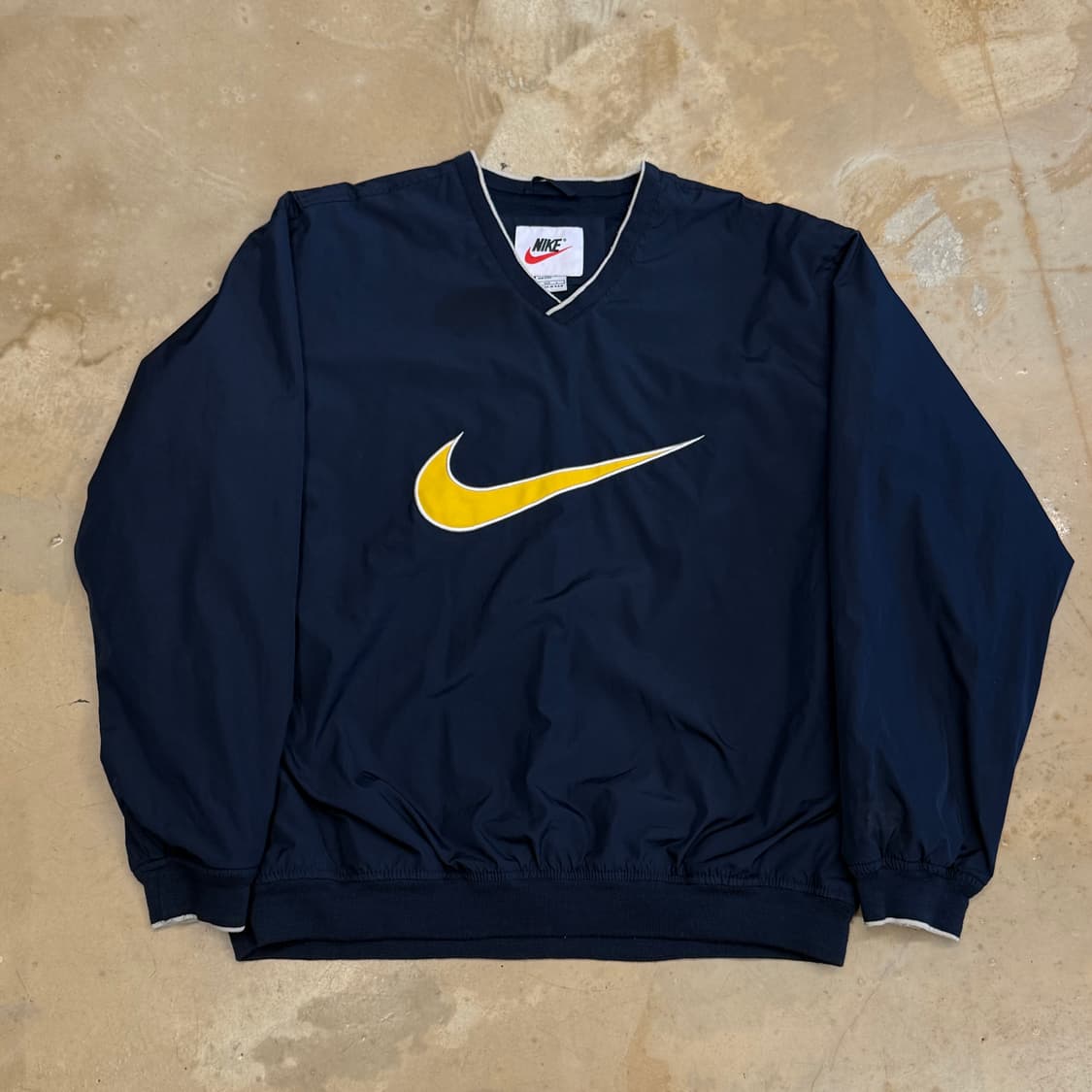 L 나이키 옐로우 빅로고 브이넥 웜업 상품이미지2