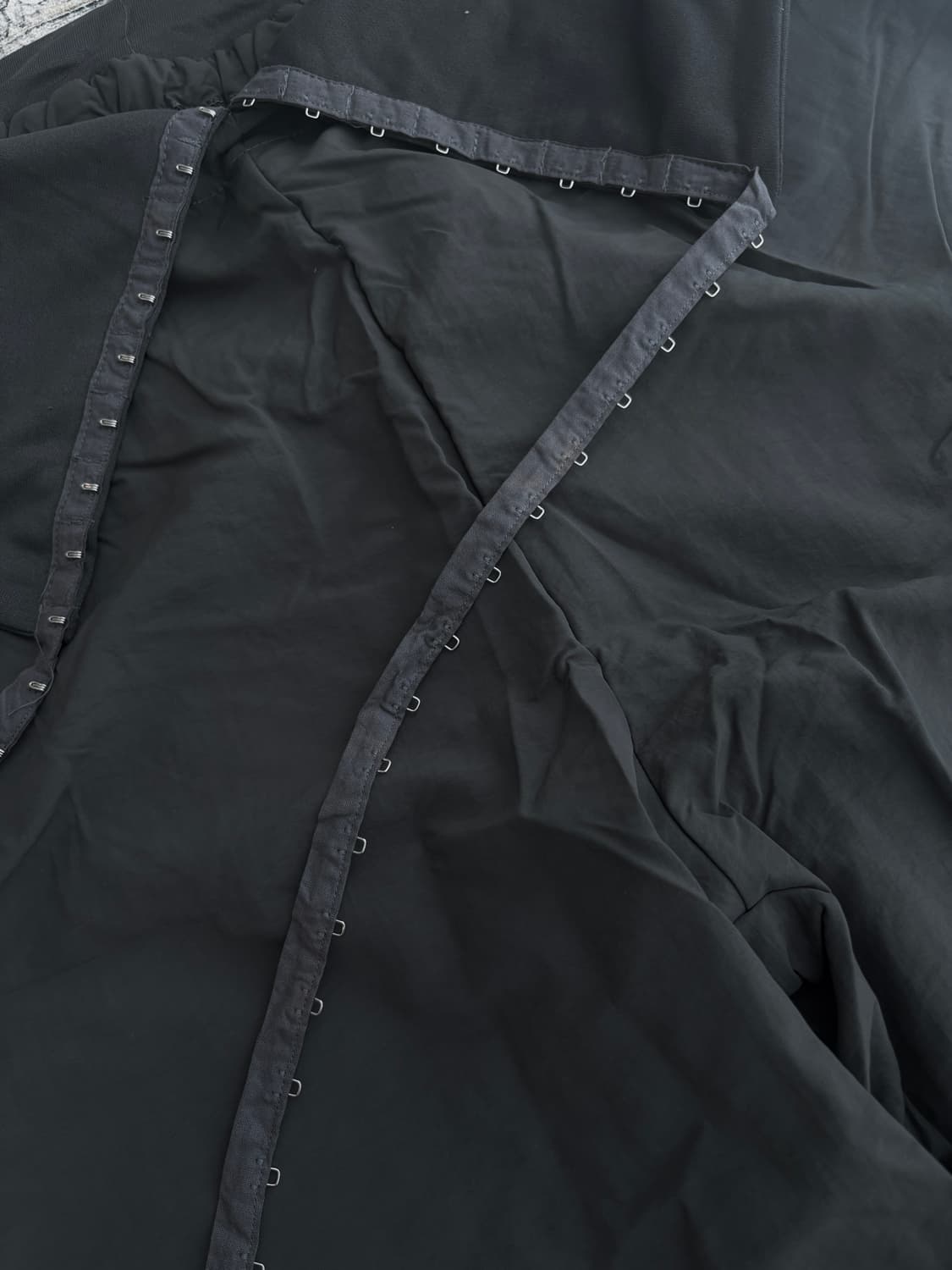 버클 조절 나일론 큐빅 디테일 와이드핏 팬츠 상품이미지7