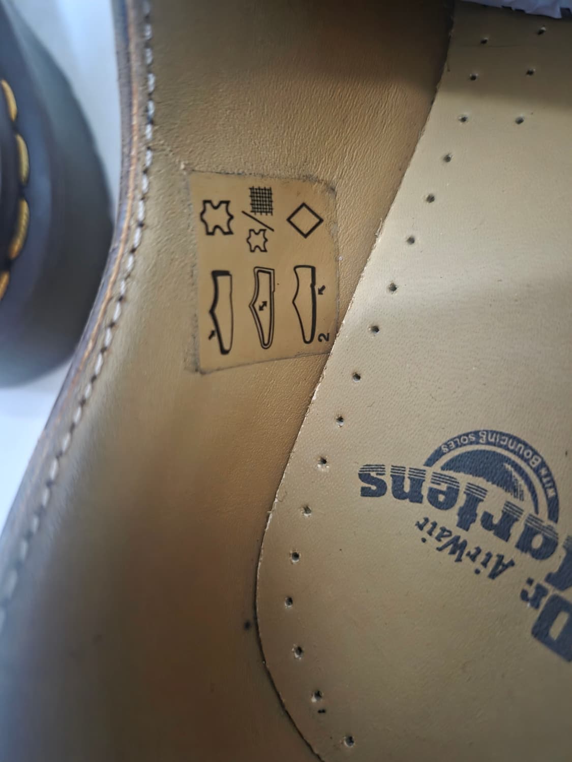 UK5 240 닥터마틴 1461 3홀 빈티지 브라운 / 크레이지 홀스호스 상품이미지5