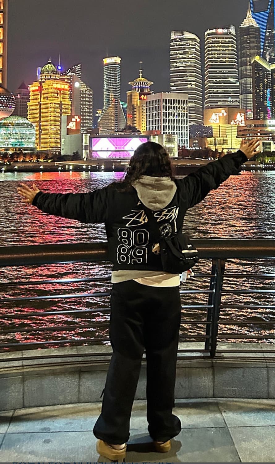 슈프림 메신저백 텍달린 새상품 입니다. 상품이미지2