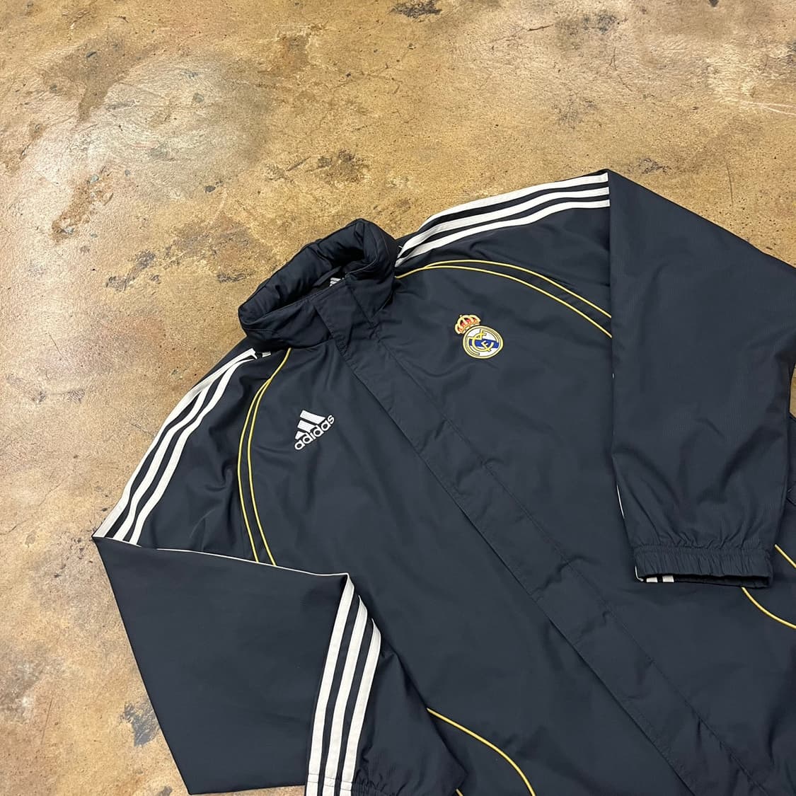 [정품/105] 아디다스 레알마드리드 바람막이 블랙 b16 상품이미지1