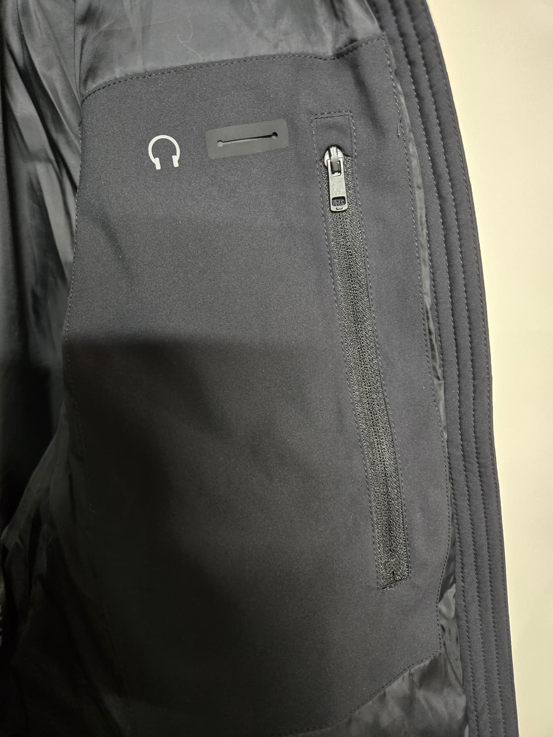 유니클로 심리스 후드 패딩 점퍼여 L 상품이미지7