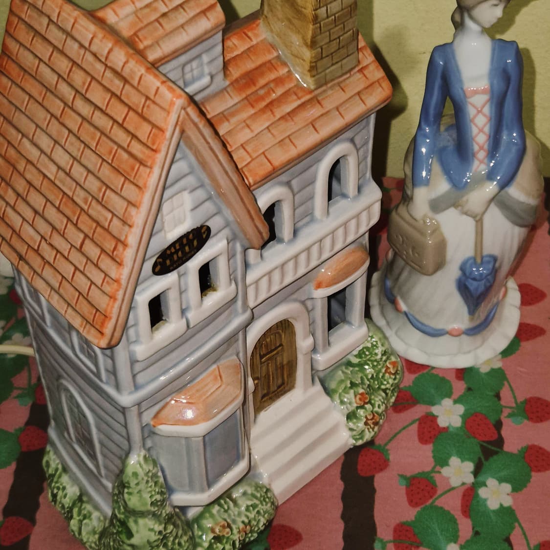 70s 가토 핸드메이드 포셀린 하우스 오르골 램프 상품이미지9