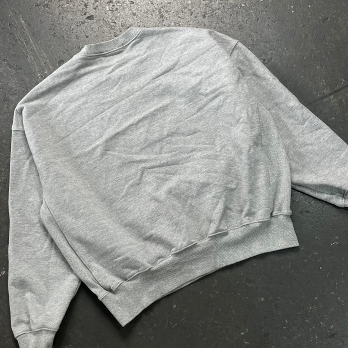 100 마르디 맨투맨  상품이미지5