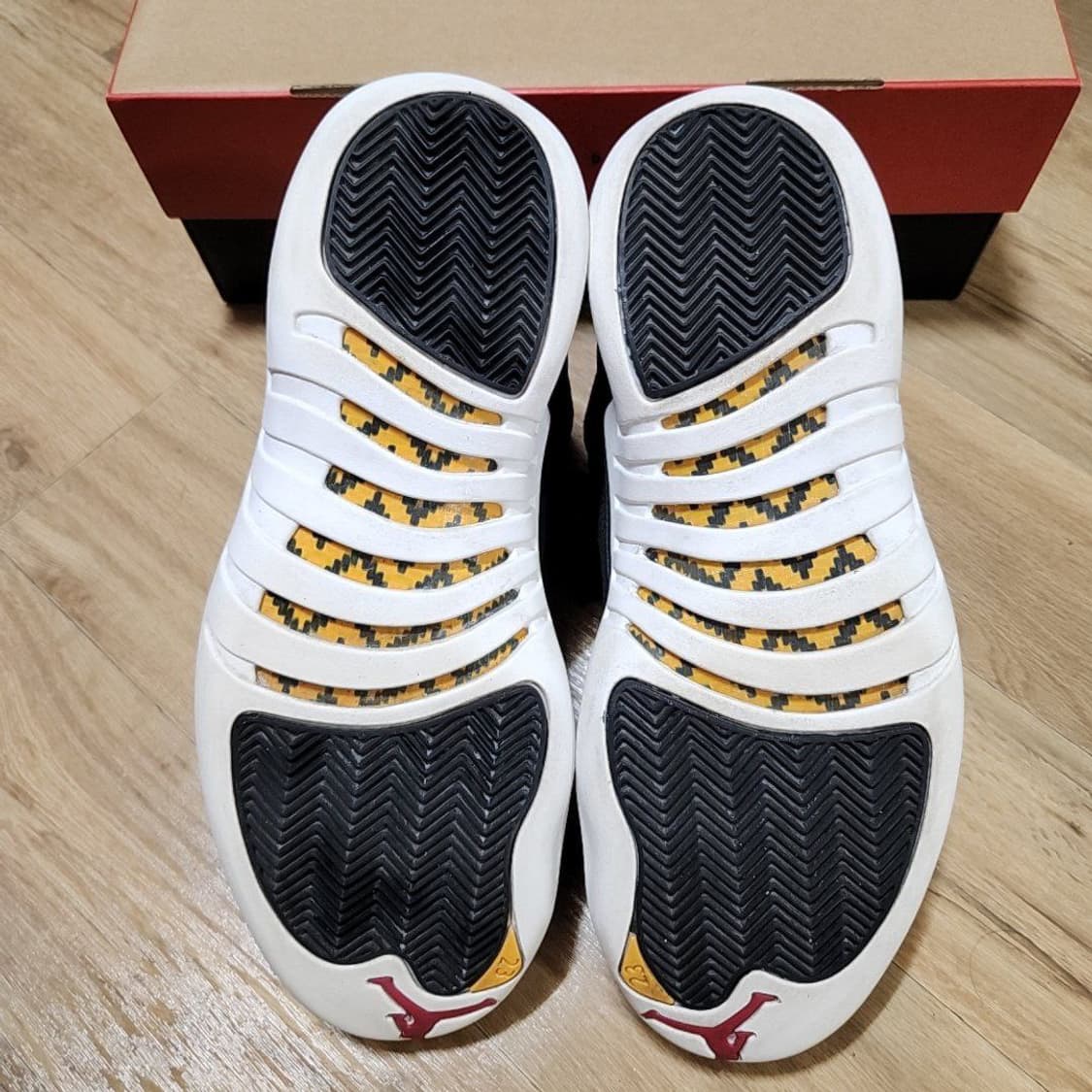 나이키 285 조던12 택시 리버스 상품이미지7