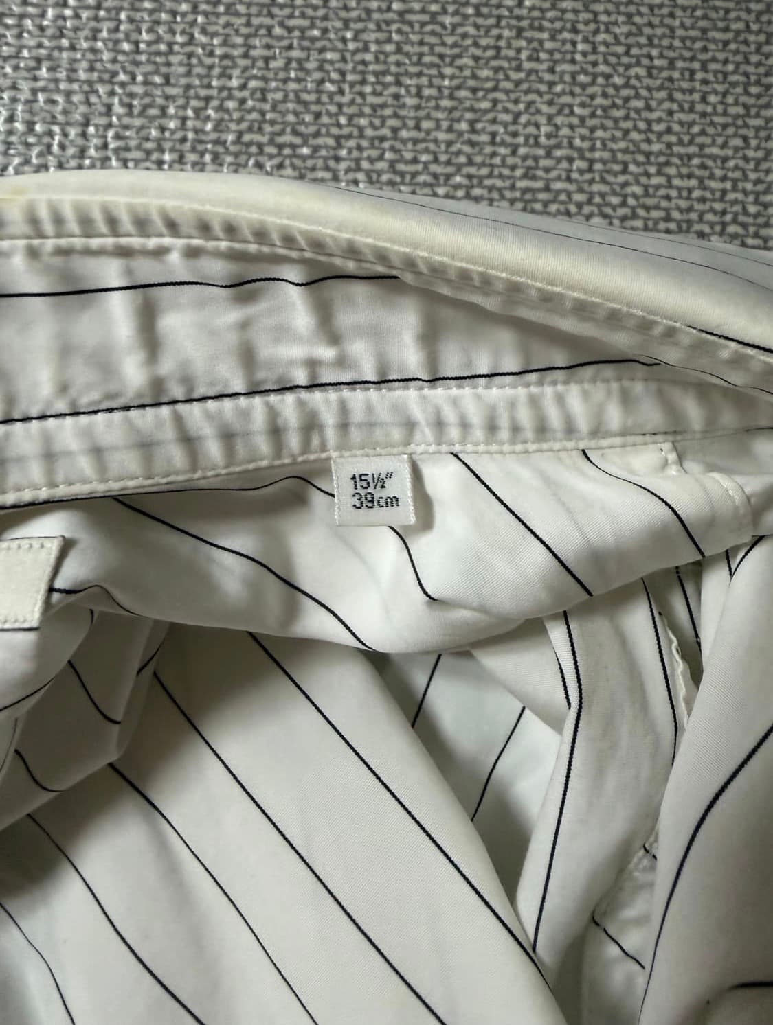 허즈밴드파리스 화이트 스트라이프 셔츠 상품이미지3