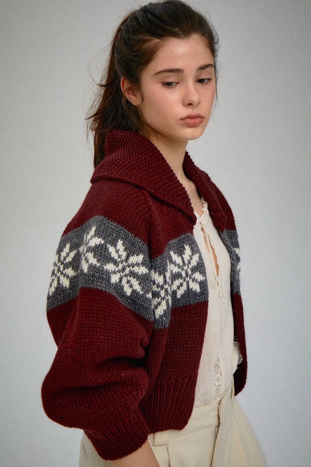 파르벵 스노우 크롭 울 가디건 모브 와인 상품이미지1