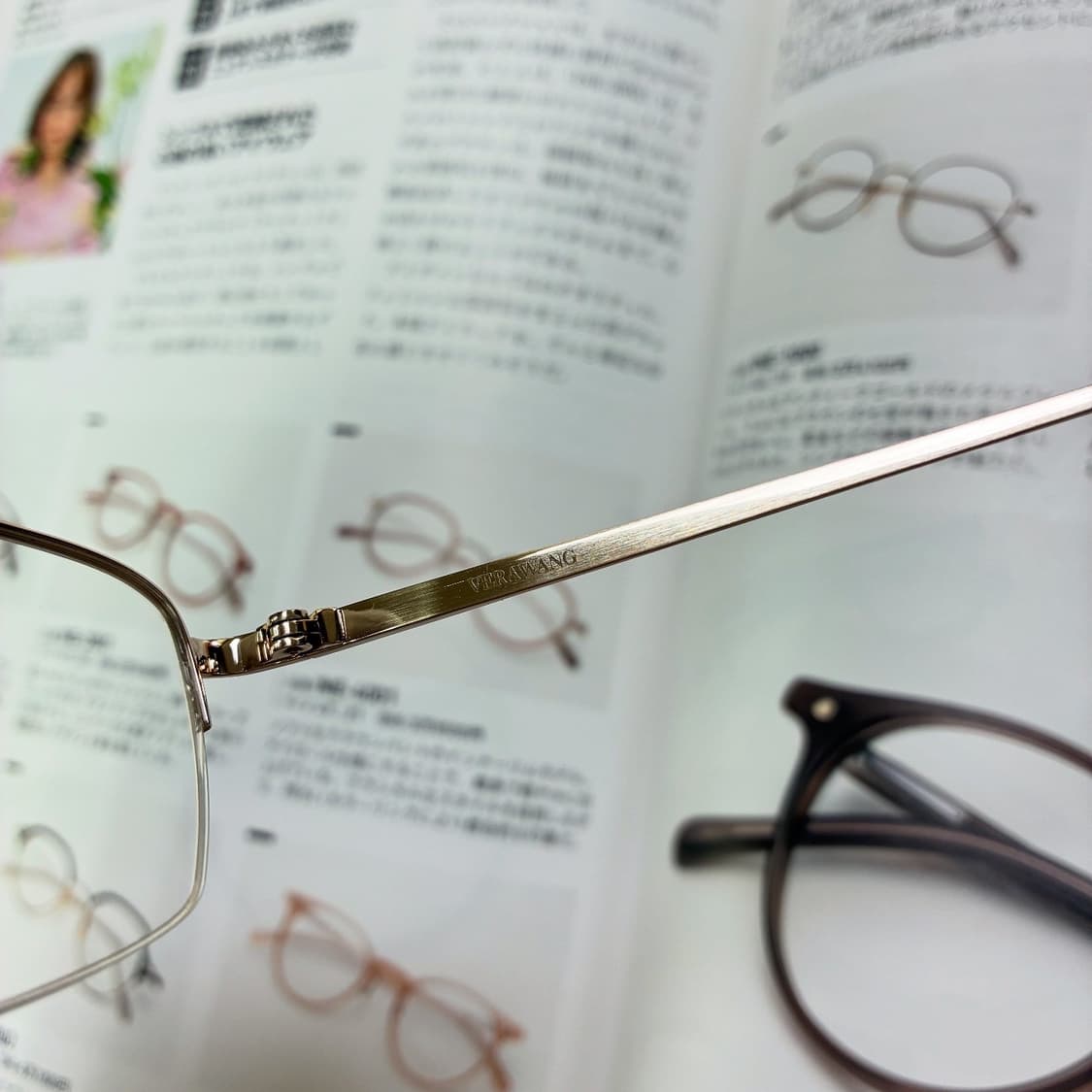 VERAWANG 베라왕 반무테 티타늄 스와로브스키 골드 안경 상품이미지6