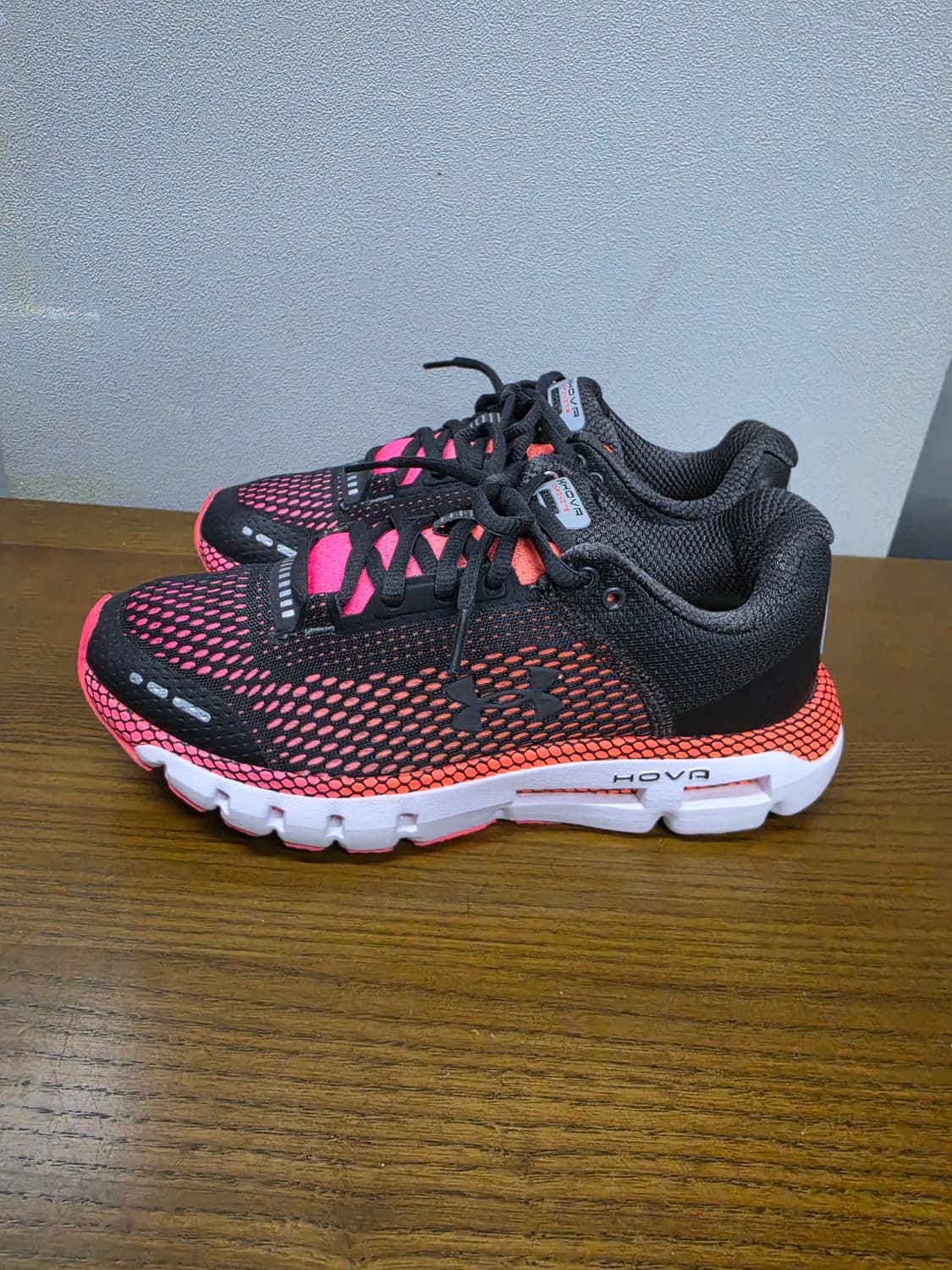 언더아머 HOVR Sonic 5  블랙/핑크 상품이미지4