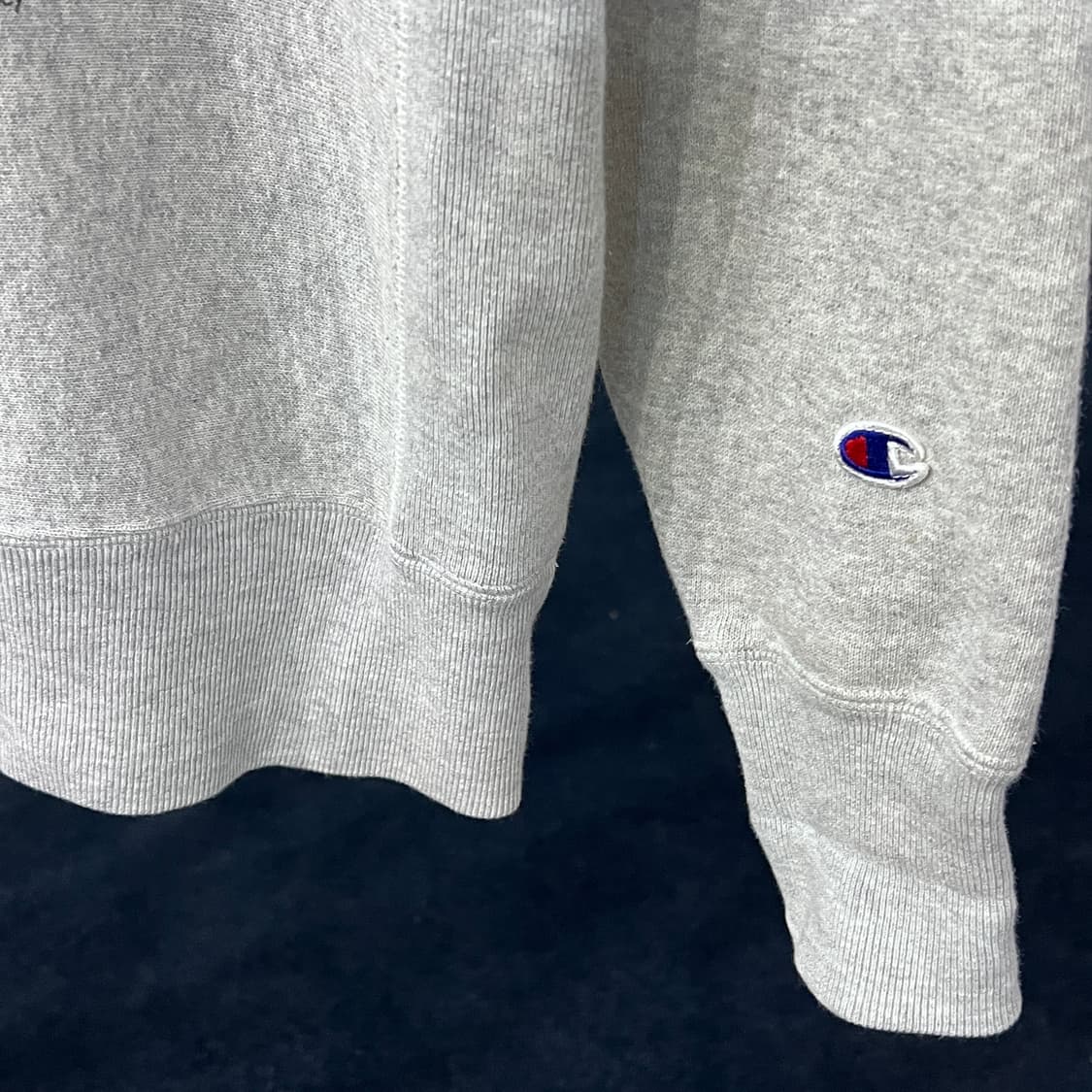 챔피온 x 빔즈 디즈니 리버스위브 맨투맨 상품이미지4