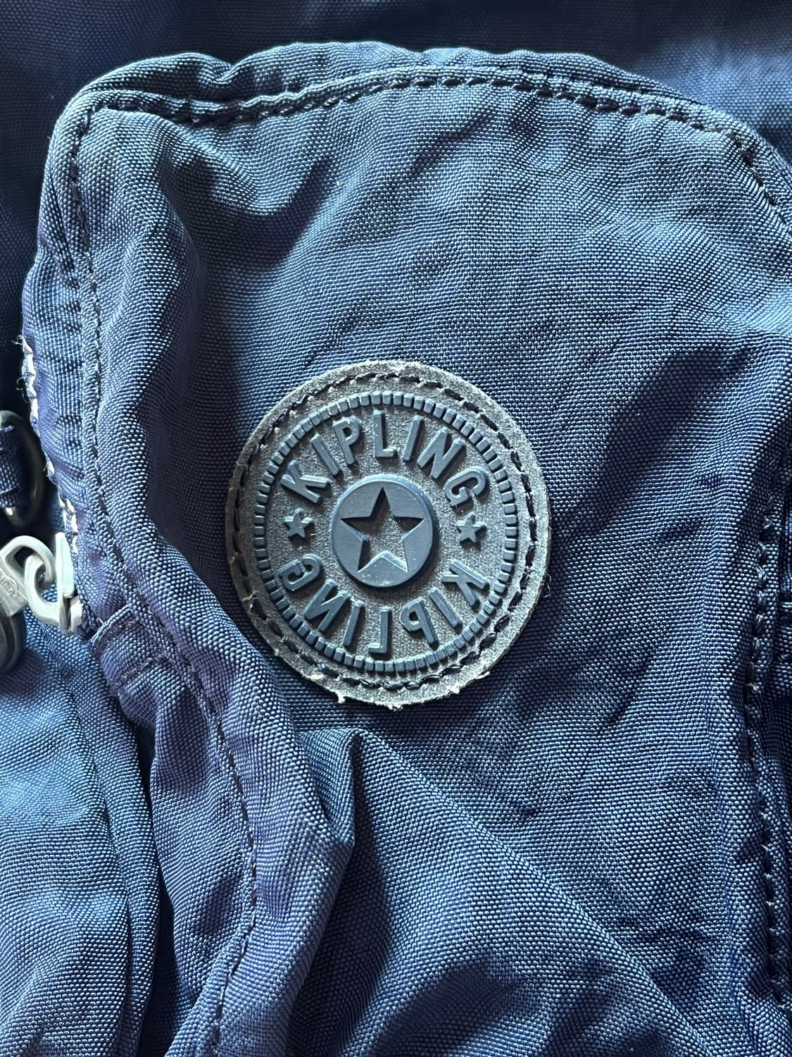 키플링 네이비 크로스백 상품이미지4