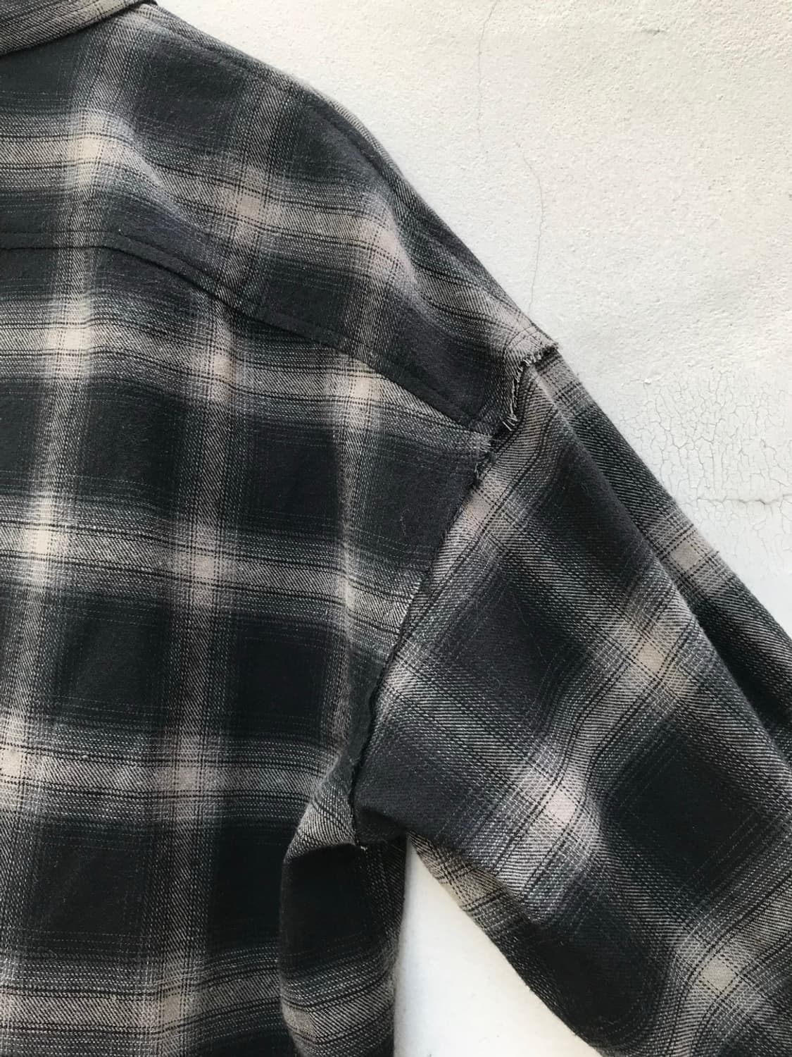 KAEO  cutting ombre shirt(아이들 소연착용) 상품이미지4