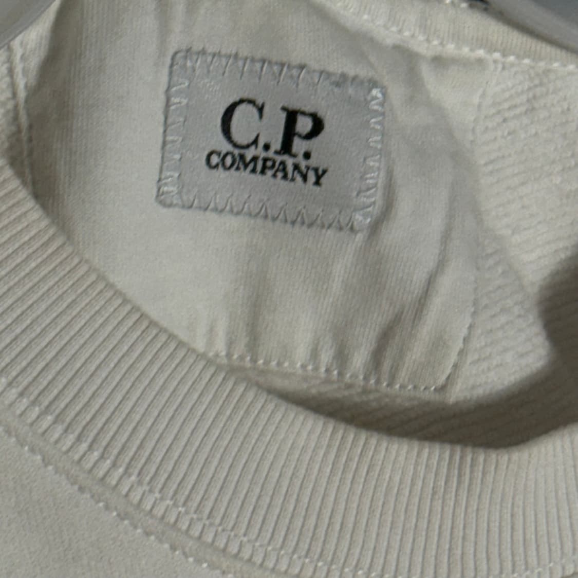 C.P. Company 씨피컴퍼니 화이트 맨투맨 s 상품이미지2