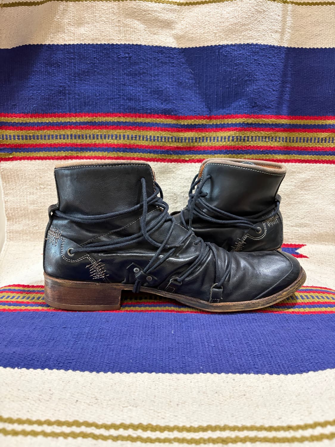 훕데두 00s 아카이브 드레이프 레더 레이스업 부츠 상품이미지1