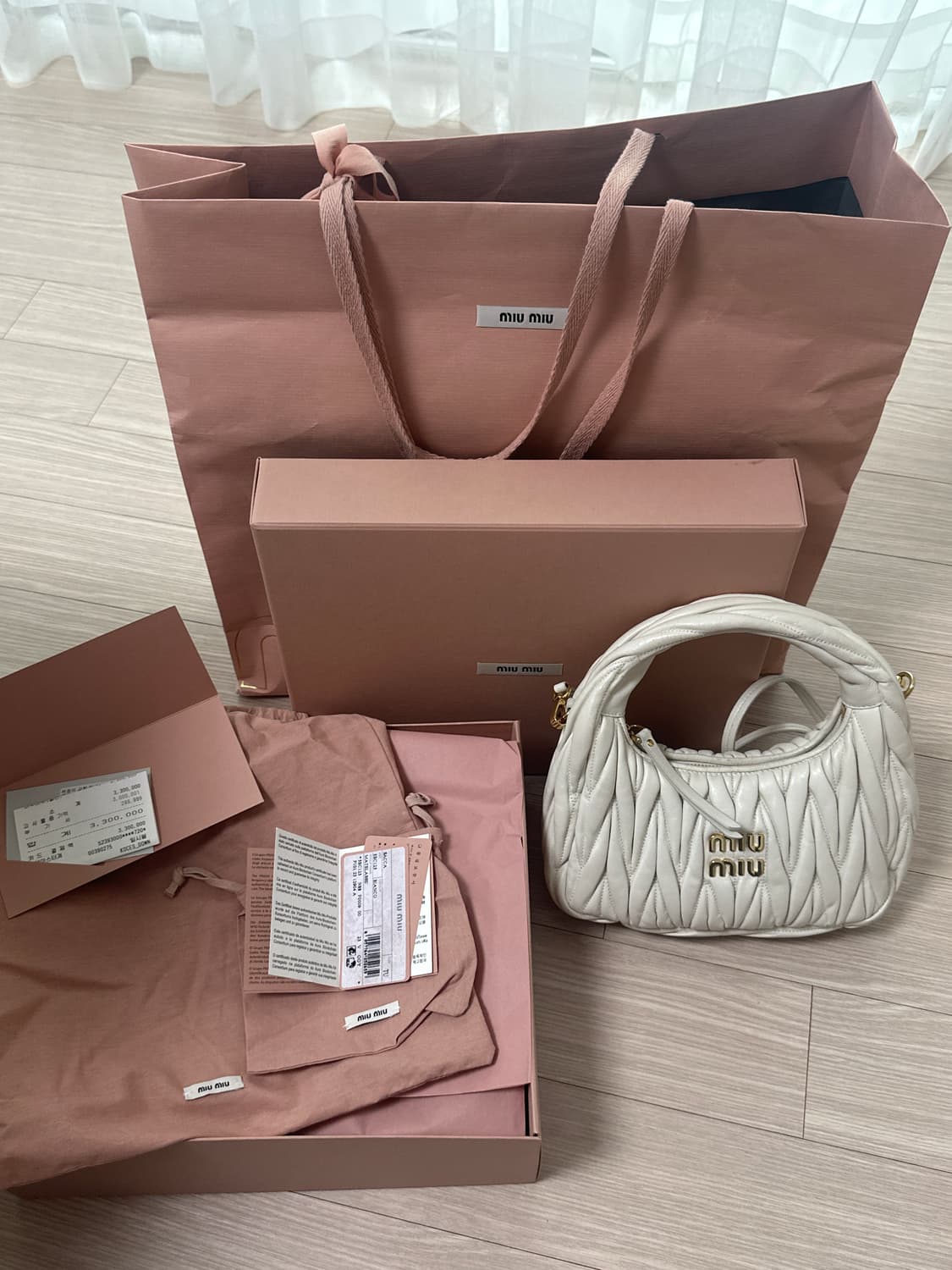 미우미우 호보백 상품이미지1