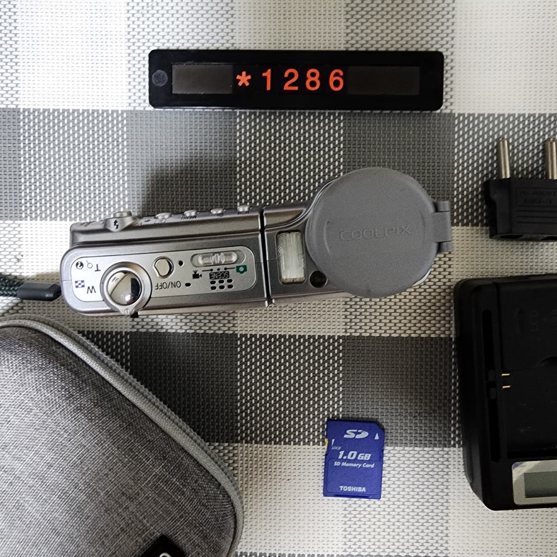 니콘 쿨픽스 S 4 디지털카메라 파우치포함 상품이미지3