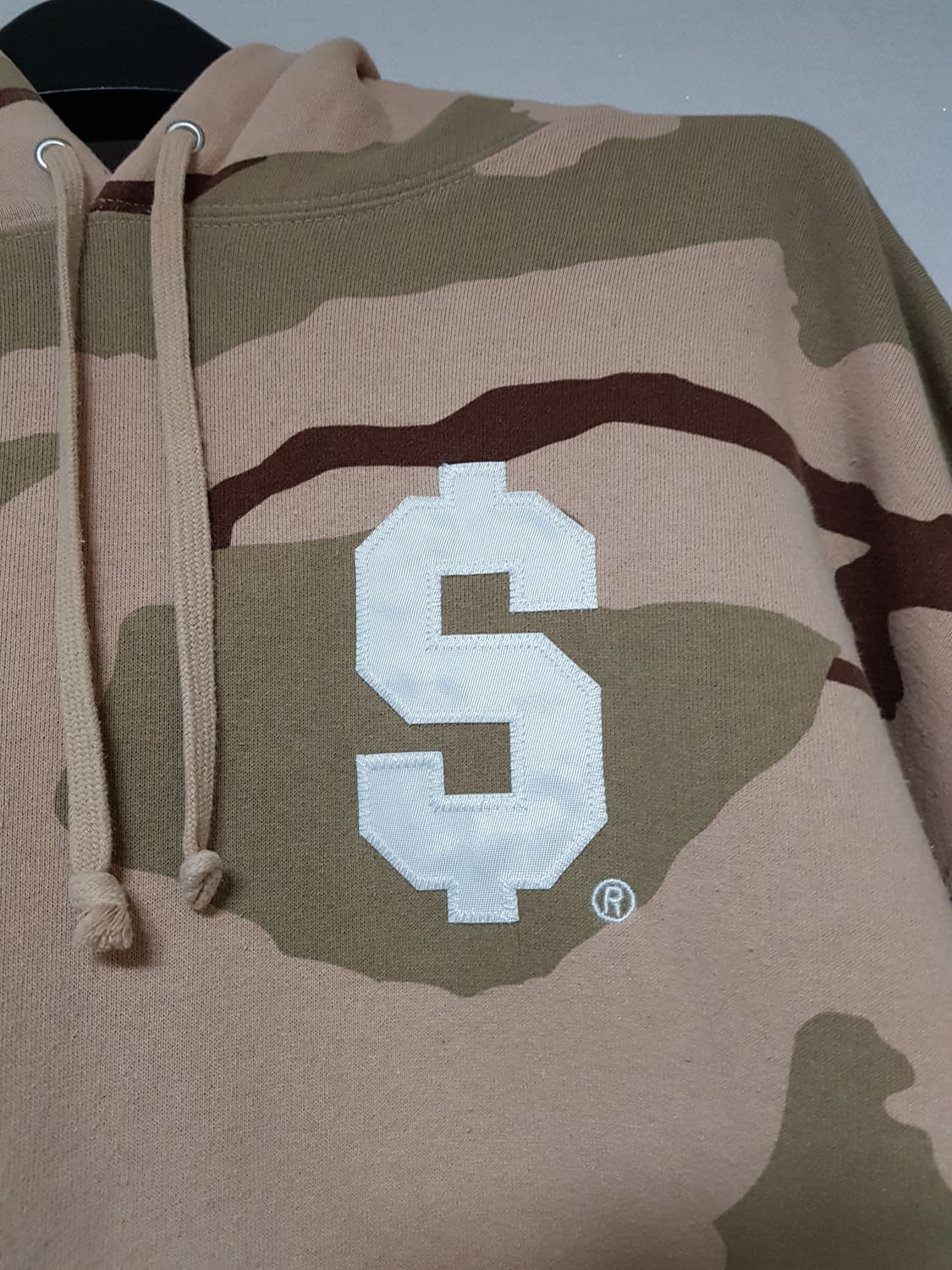 슈프림 S로고 후드 티셔츠 데저트 카모 24SS 상품이미지4