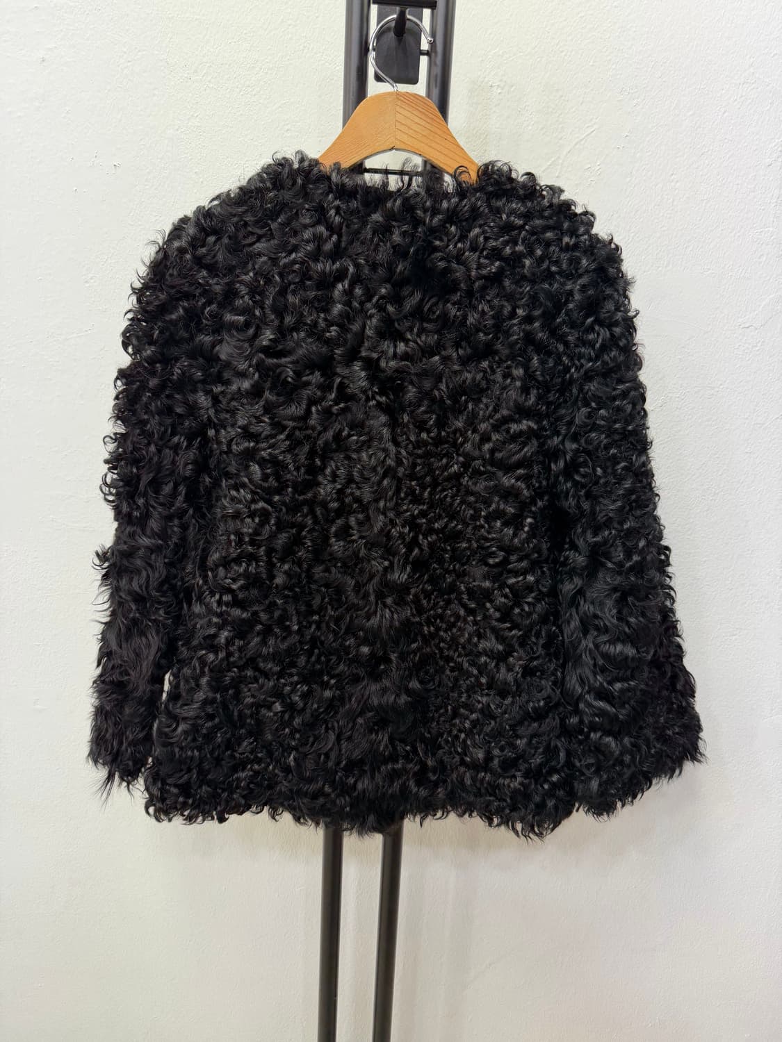 정품) maje 마쥬 블랙 리얼양털 자켓 1 상품이미지5