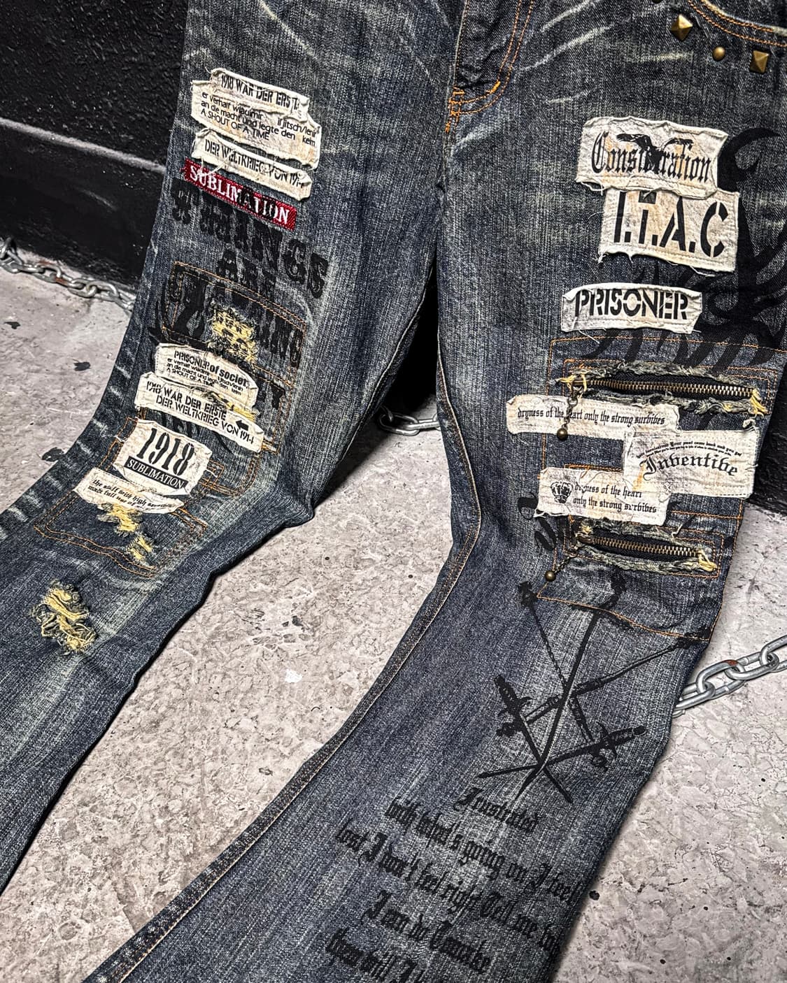 IN THE ATTIC – Graphic Stud Bootcut Deni 상품이미지8