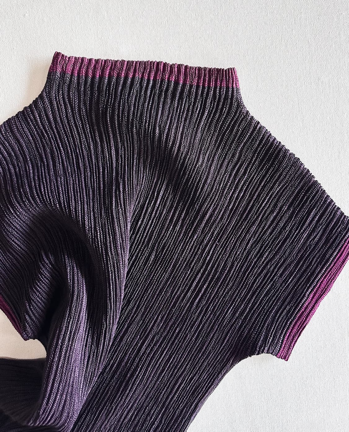 JPV short-sleeve pleated mockneck 상품이미지3
