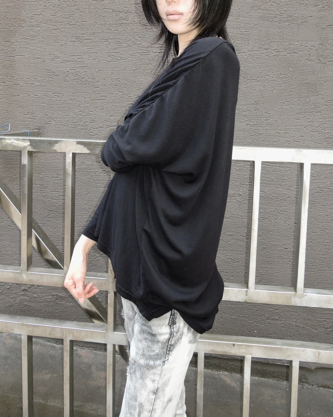 Asymmetric Dolman Sleeve  상품이미지4