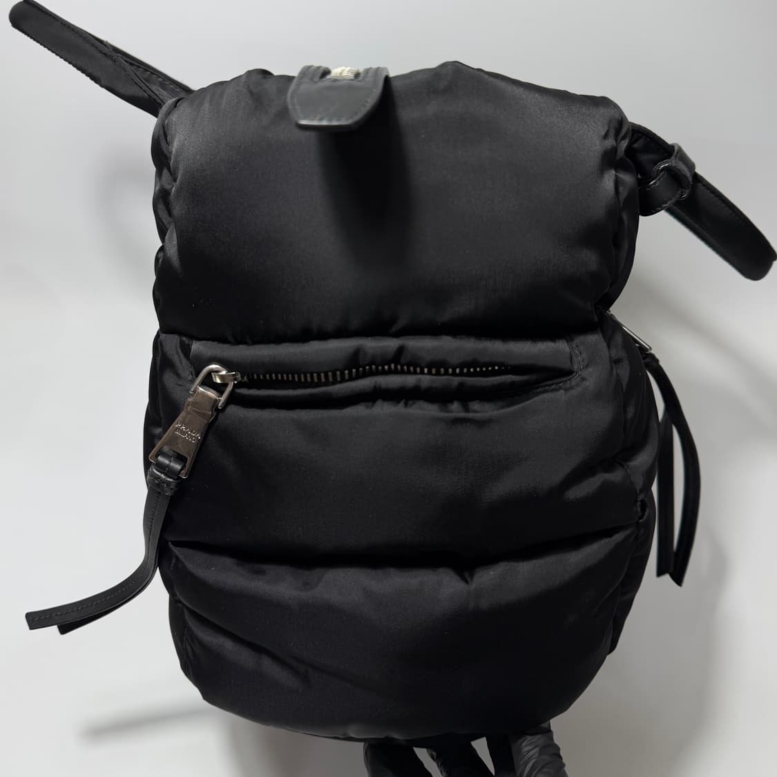 프라다 테수토 봄버 토트백 상품이미지3