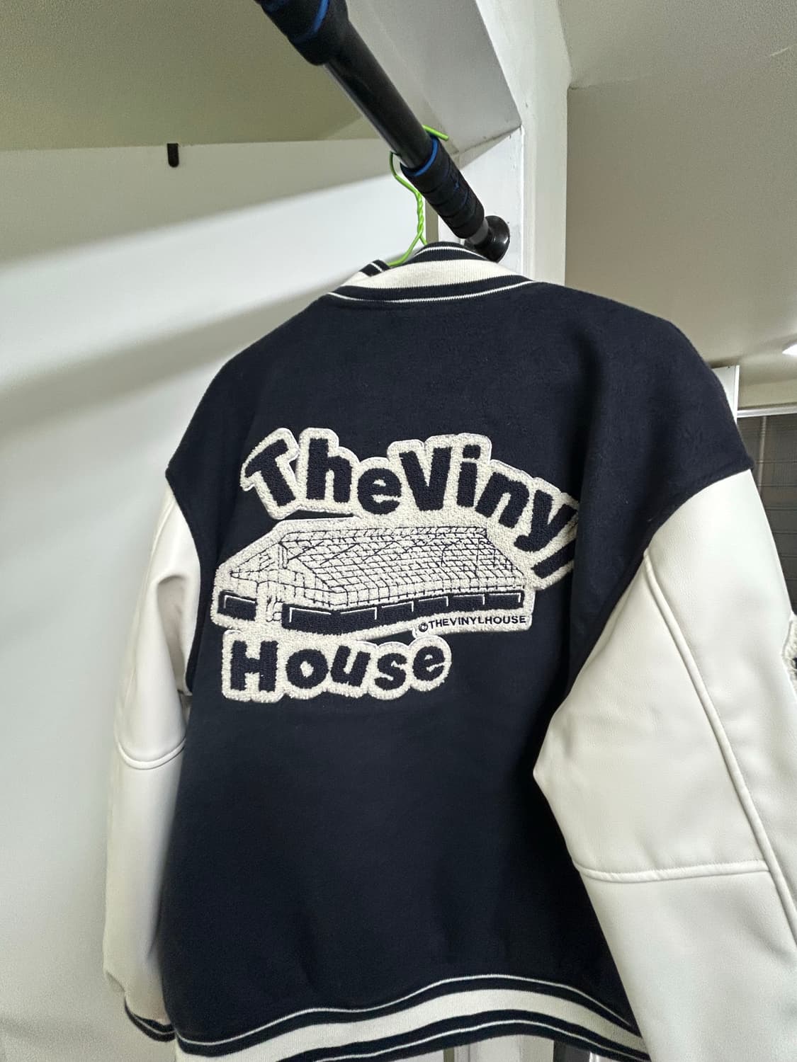 더바이닐하우스 바시티자켓 상품이미지3