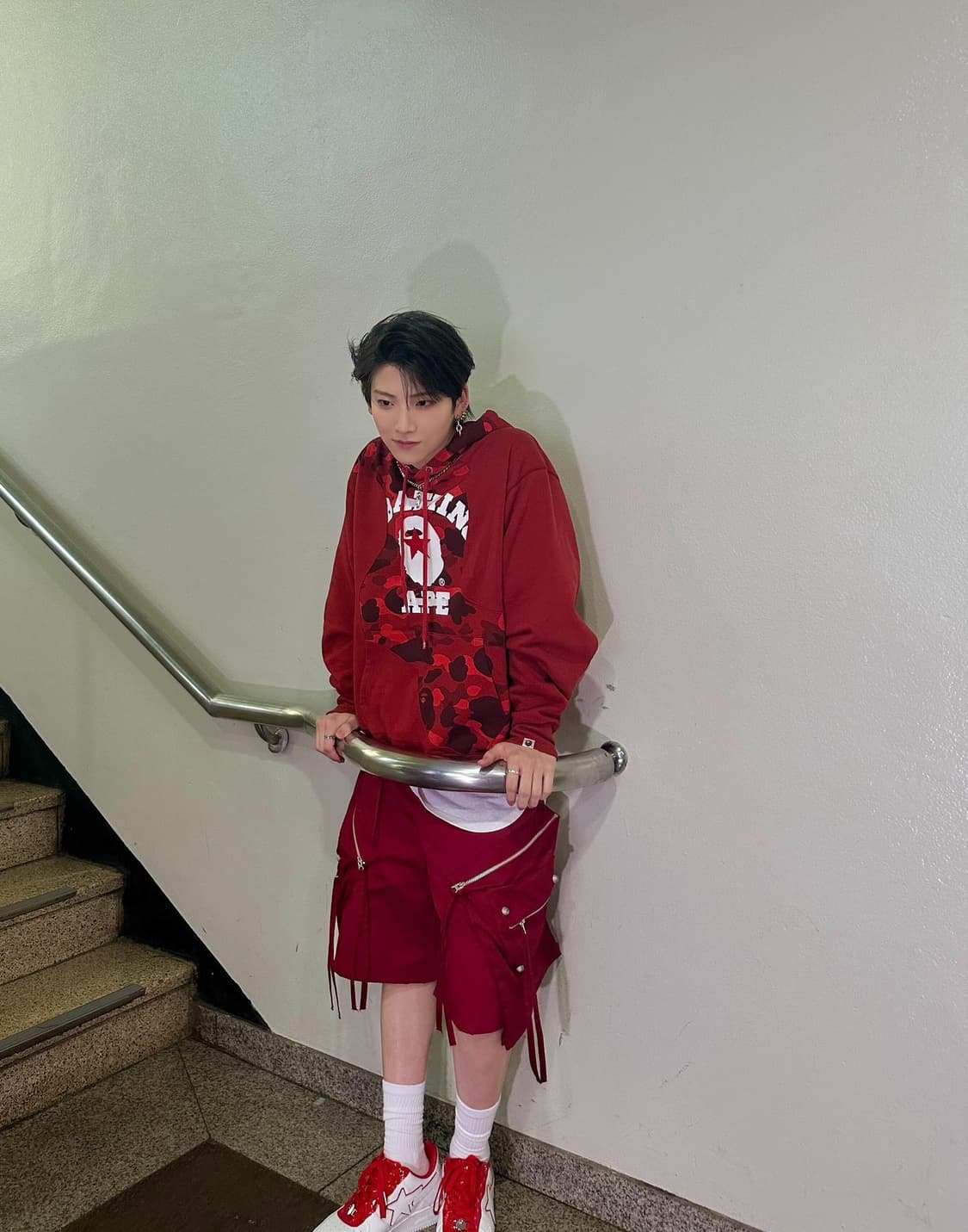 베이프 컬러 카모 컬리지 커팅 릴렉스드 핏 후드티 레드 상품이미지2