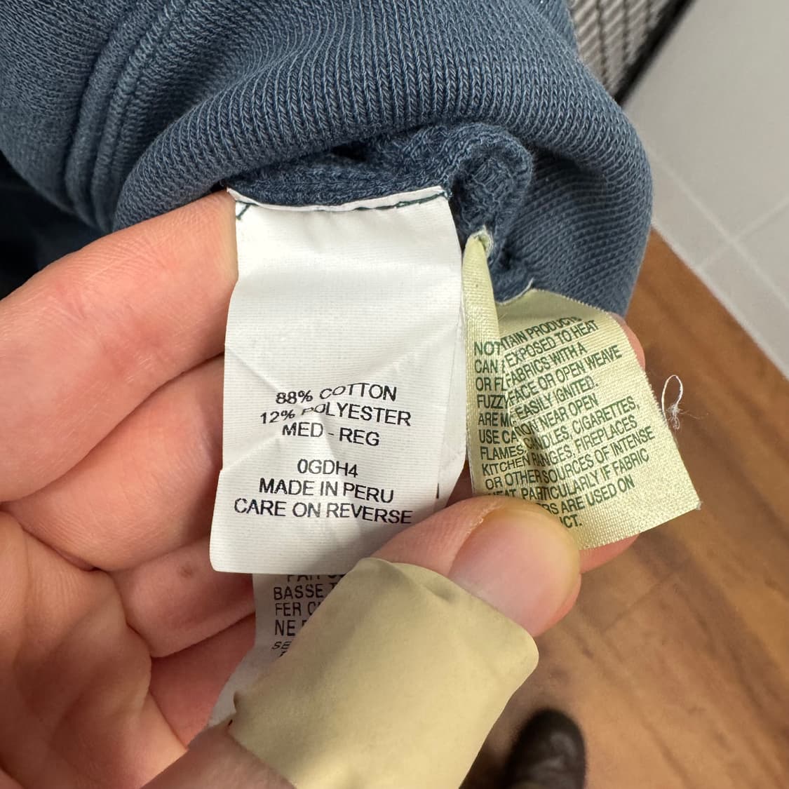 엘엘빈 솔리드 후드 집업 레귤러 핏 투포켓 디테일 네이비 상품이미지6