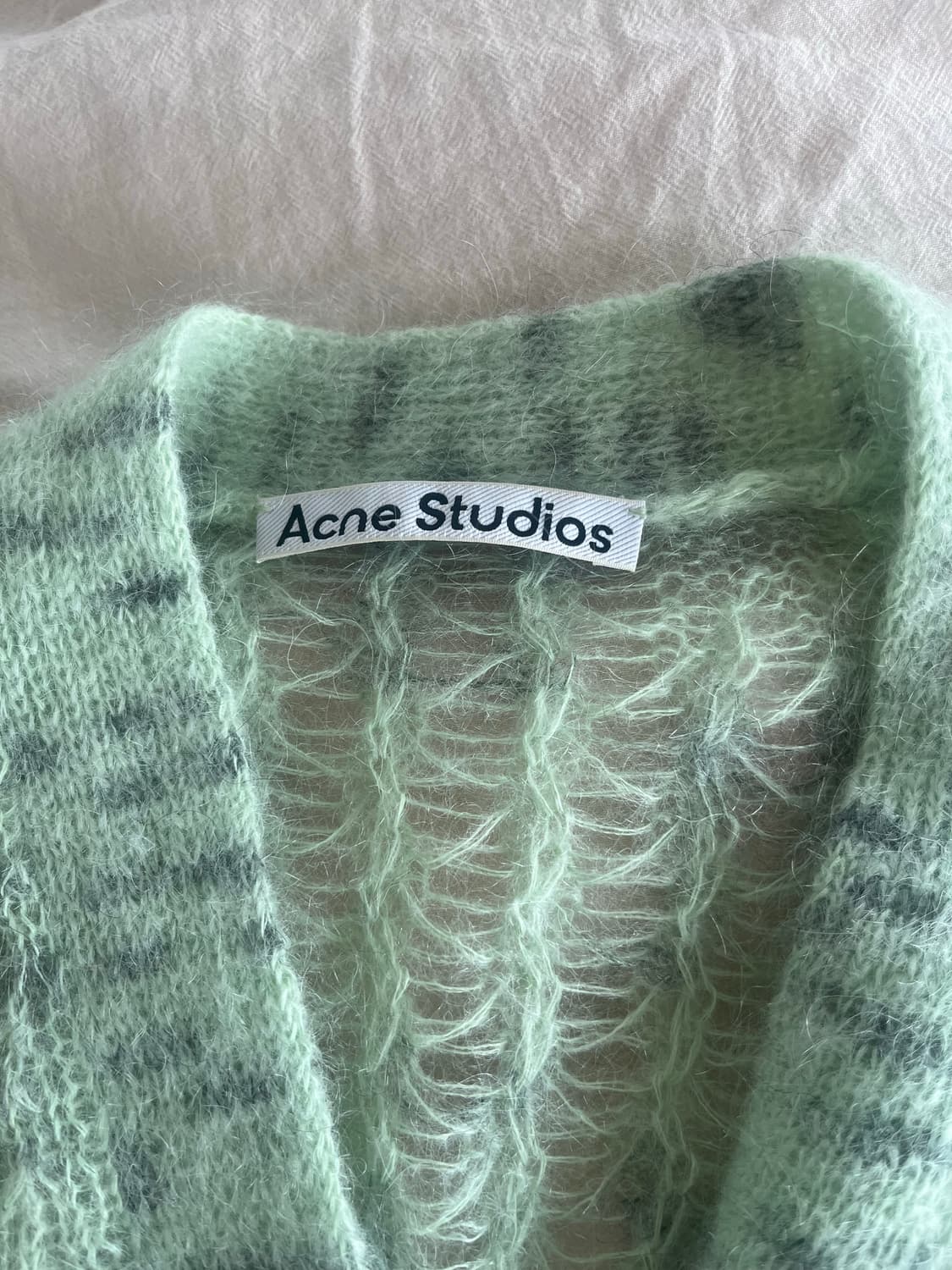 Acne Studio아크에 스튜디오 모헤어 가디건 상품이미지2