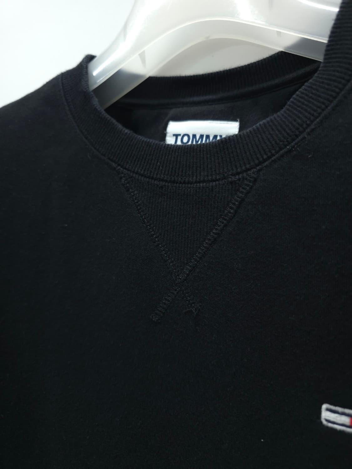 ​타미진스 클래식 로고 크루넥 맨투맨 블랙 (55) 상품이미지5