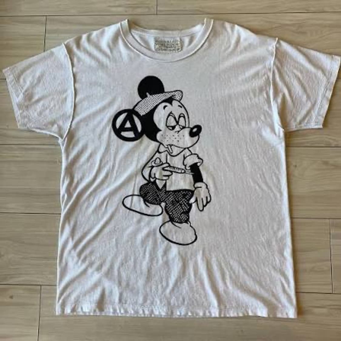 비비안웨스트우드 미키마우스 티 구매합니다 상품이미지3