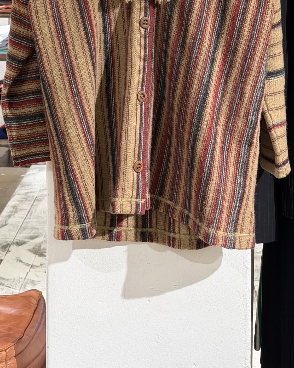 베네통 블루패밀리 베이지 울 멕시칸 바하 쇼울 카라 태슬 가디건 상품이미지4